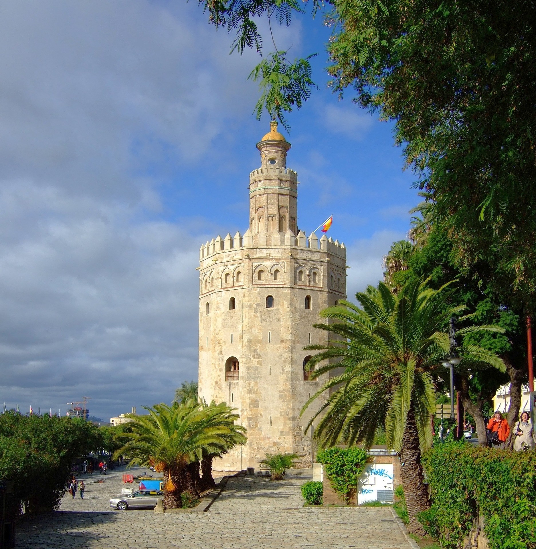 Torre del Oro - Nomads Travel Guide